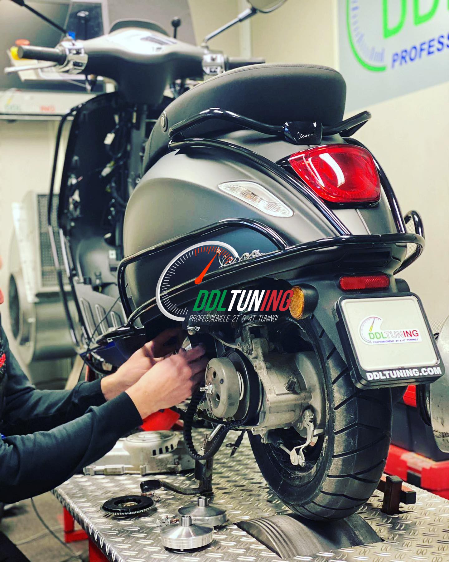 TUNING EURO-5 45KM VESPA SPRINT / PRIMAVERA / ZIP I-GET INJECTIE OPVOEREN (PRIJS INCL MONTAGE KOSTEN)